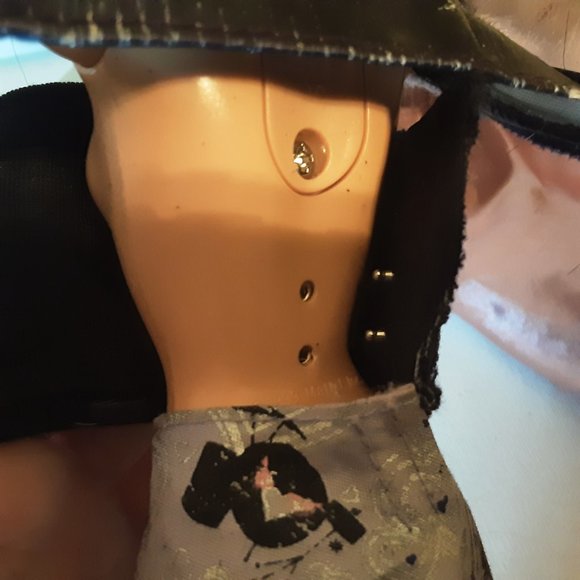 Barbie Fashion Show Teresa 2004 - Picture 5 of 9